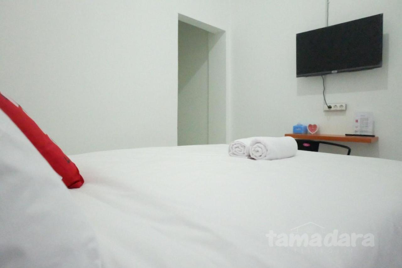 Tamadara Guesthouse Jogja Maguwo Extérieur photo